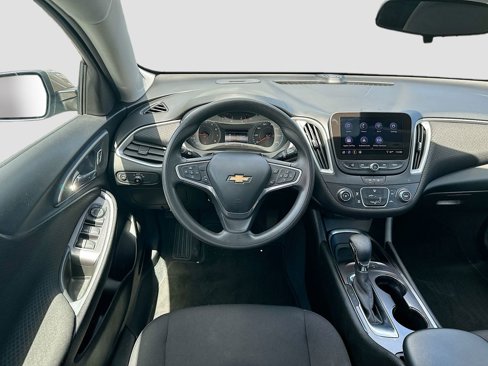 Used 2022 Chevrolet Malibu LS w/ Driver Confidence Package II image 24