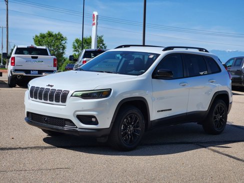 Used 2023 Jeep Cherokee Altitude Lux image 5