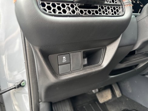 Used 2025 Honda HR-V Sport image 8