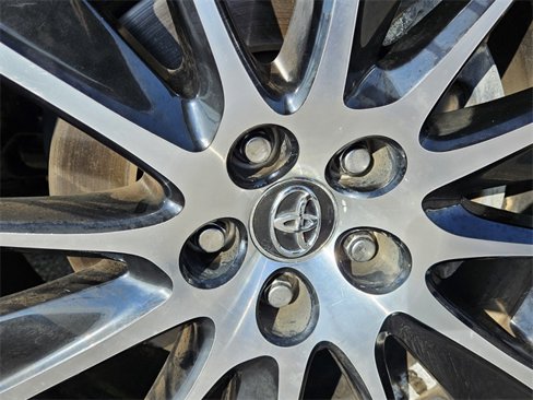 Used 2018 Toyota Highlander SE image 22