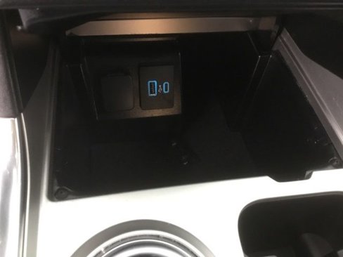 Used 2021 Ford Explorer XLT w/ Equipment Group 202A image 29