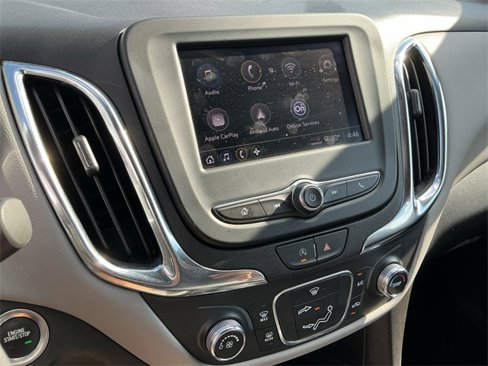Used 2023 Chevrolet Equinox LT image 32