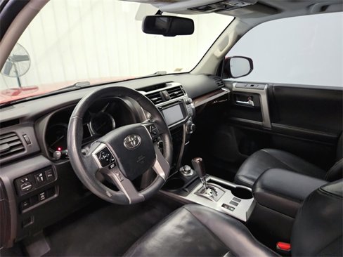 Used 2016 Toyota 4Runner Limited image 18