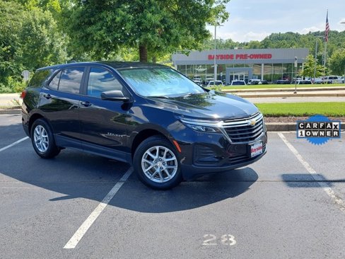 Used 2024 Chevrolet Equinox LS w/ LS Convenience Package image 2