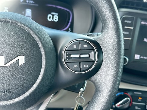Used 2023 Kia Soul LX w/ LX Technology Package image 24