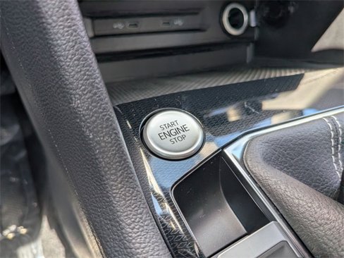 New 2025 Volkswagen Taos S image 15