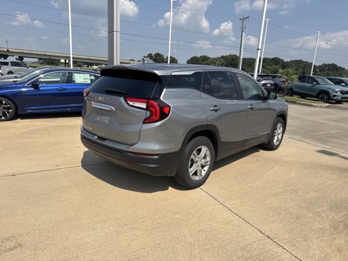 Used 2023 GMC Terrain SLE w/ LPO, Floor Liner Package image 20