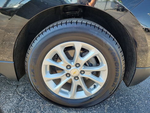 Used 2019 Chevrolet Equinox LT w/ Driver Convenience Package image 9