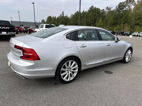 Used 2018 Volvo S90 T6 Inscription image 4