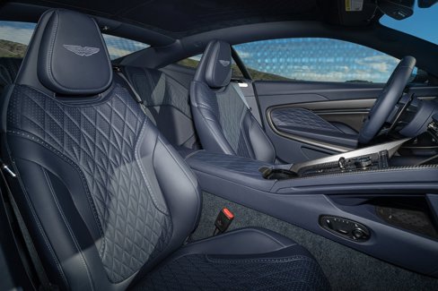 Used 2024 Aston Martin DB12 Coupe image 16