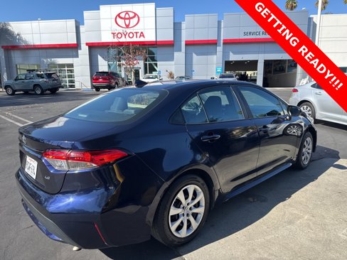 Used 2022 Toyota Corolla LE image 5