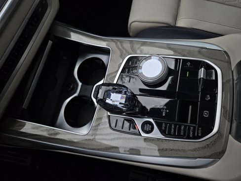 Used 2019 BMW X7 xDrive50i w/ Dynamic Handling Package image 27