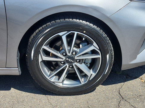 Used 2023 Kia Forte LXS w/ LXS Technology Package image 8