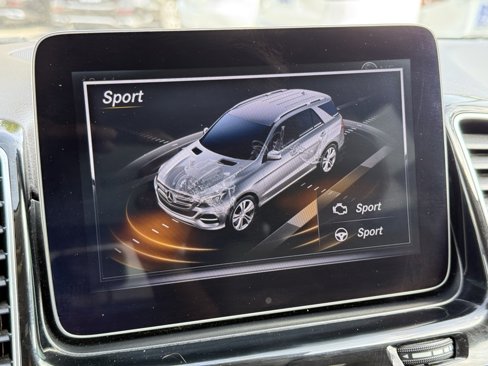 Used 2018 Mercedes-Benz GLE 350 4MATIC image 5