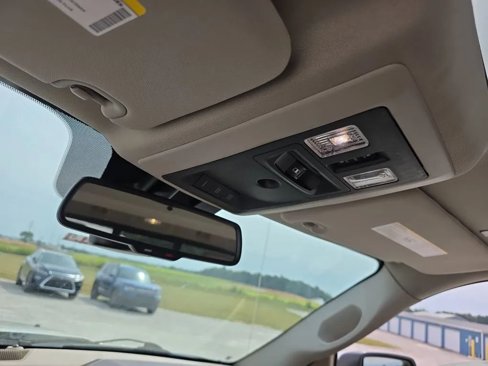 Used 2018 RAM 1500 Laramie w/ Convenience Group image 19