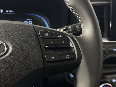 New 2025 Hyundai Venue SEL image 20