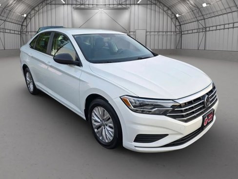 Used 2019 Volkswagen Jetta S image 1
