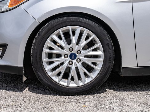 Used 2017 Ford Focus Titanium w/ Titanium Technology Package image 35