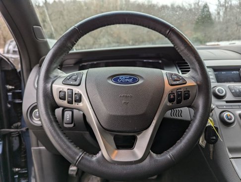 Used 2018 Ford Taurus SEL image 10