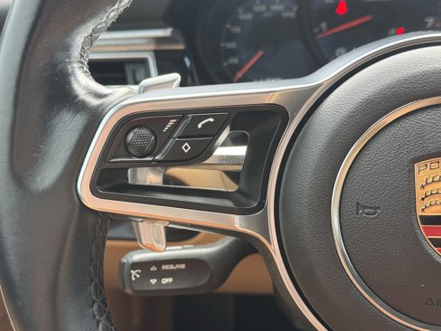 Used 2017 Porsche Macan image 16