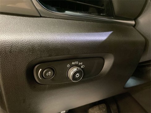 Certified 2021 Chevrolet Traverse LS image 17