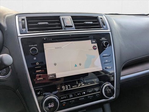 Used 2018 Subaru Outback 2.5i Limited image 14