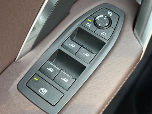 Used 2025 BMW X1 xDrive28i image 21