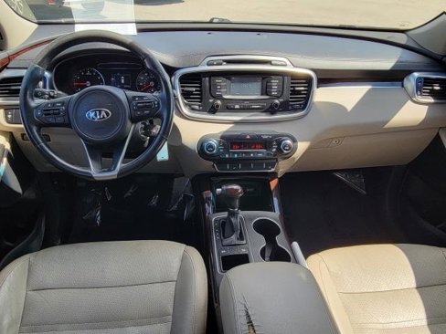 Used 2016 Kia Sorento EX image 24