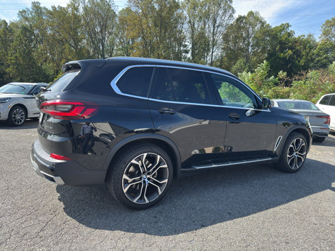 Used 2021 BMW X5 xDrive40i w/ Premium Package image 5