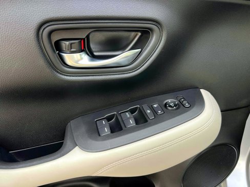 Certified 2023 Honda HR-V LX image 15