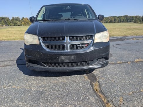 Used 2015 Dodge Grand Caravan SXT image 8