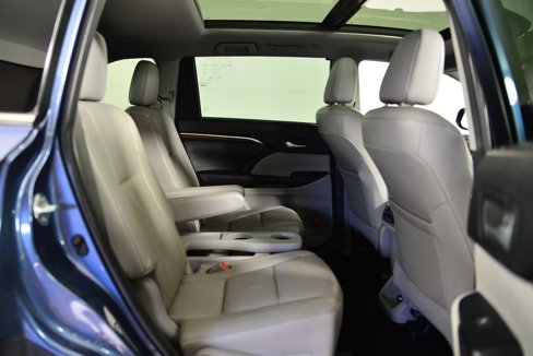 Used 2015 Toyota Highlander Limited image 23