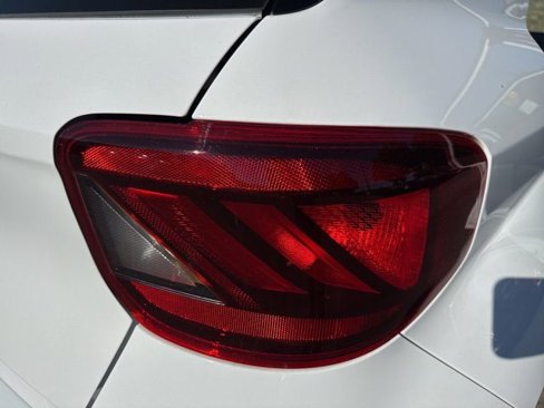 Certified 2022 Hyundai Venue SE image 29
