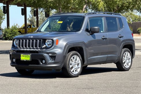 Used 2022 Jeep Renegade Latitude image 14