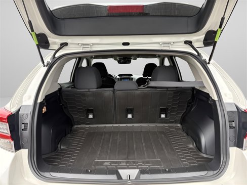 Used 2023 Subaru Crosstrek 2.0i Premium image 2