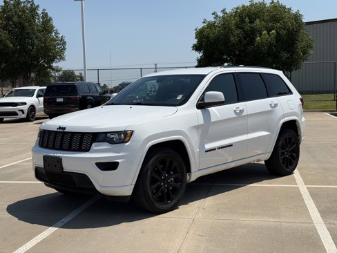 Used 2021 Jeep Grand Cherokee Laredo X image 8