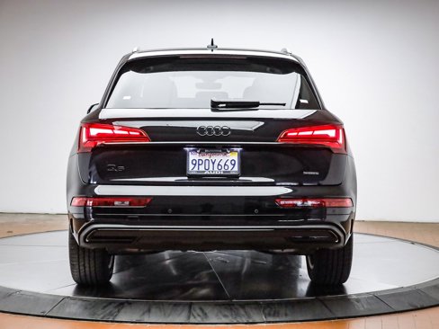 Certified 2024 Audi Q5 2.0T Premium Plus w/ Premium Plus Package image 8