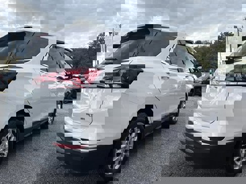 Used 2022 Chevrolet Equinox LT image 6
