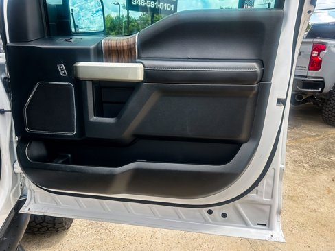 Used 2020 Ford F150 Lariat image 32