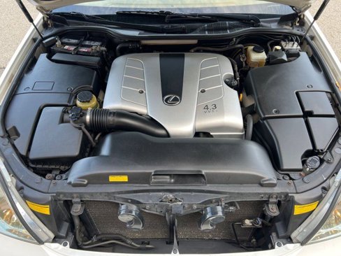 Used 2002 Lexus LS 430 image 9