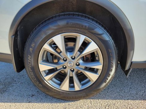 Used 2018 Nissan Murano S image 5