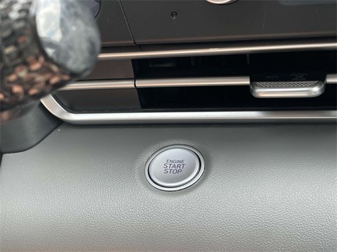 Certified 2023 Hyundai Elantra SEL image 28