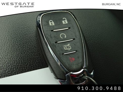 Used 2022 Chevrolet Malibu RS image 30