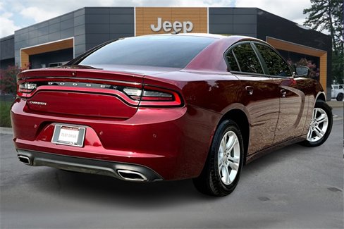 Used 2020 Dodge Charger SXT w/ Leather Interior Group image 6