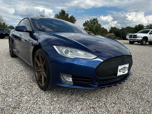 Used 2016 Tesla Model S P90D image 2