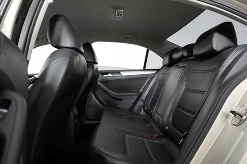 Used 2014 Volkswagen Jetta SE image 18