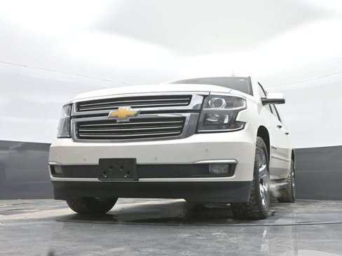 Used 2015 Chevrolet Suburban LTZ image 32