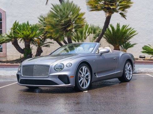 Used 2022 Bentley Continental GT image 28