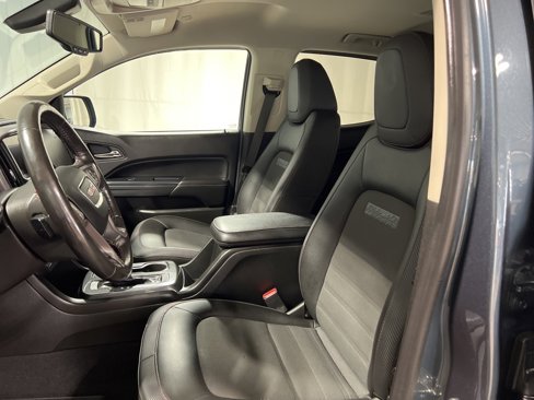 Used 2019 GMC Canyon All Terrain w/ Trailering Package image 5
