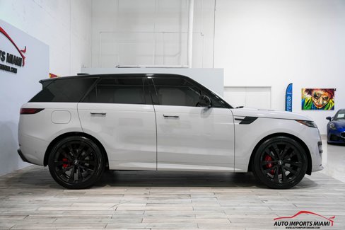 Used 2024 Land Rover Range Rover Sport Dynamic SE image 25